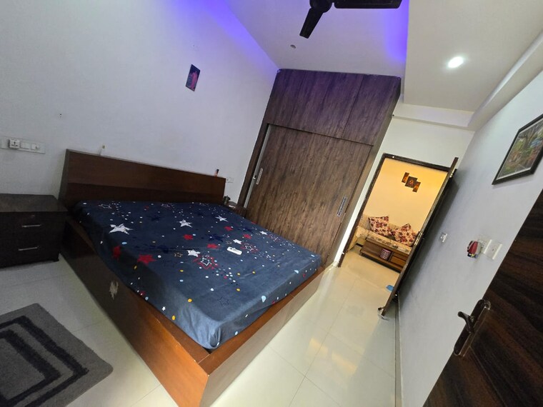 Bedroom, kishanpura 3 Bedroom 117 Sq.Yd. Apartment In Kishanpura Zirakpur 9013211