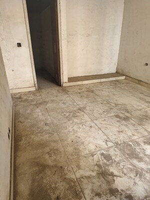 Room in 3 BHK Apartment at Value Meadows Vista, Raj Nagar Extension – for Sale