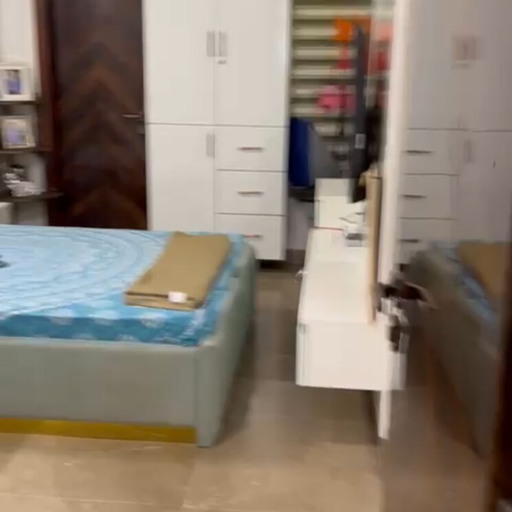 Bathroom, rohini sector 22 3.5 Bedroom 1000 Sq.Ft. Builder Floor In Rohini Sector 22 Delhi 9013240