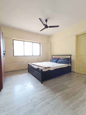 Room in 2 BHK Apartment at Happy Valley, Manpada – for Rent