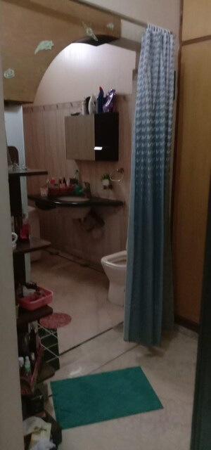 Bathroom in 5 BHK Independent House at Patel Nagar 2 – for Sale