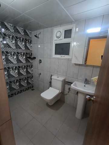Team Area in 3 BHK Apartment at Prestige Finsbury Park Regent, Bagaluru – for Rent