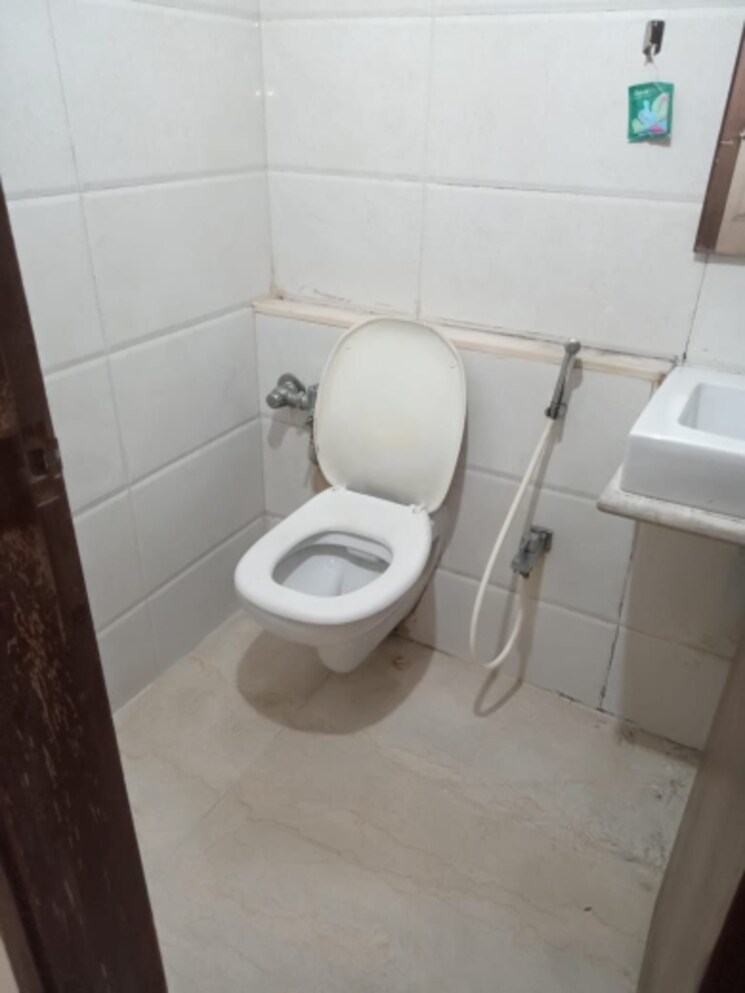 Bathroom, ap-panch-ritu 2 Bedroom 1050 Sq.Ft. Apartment In Powai Mumbai 9013289