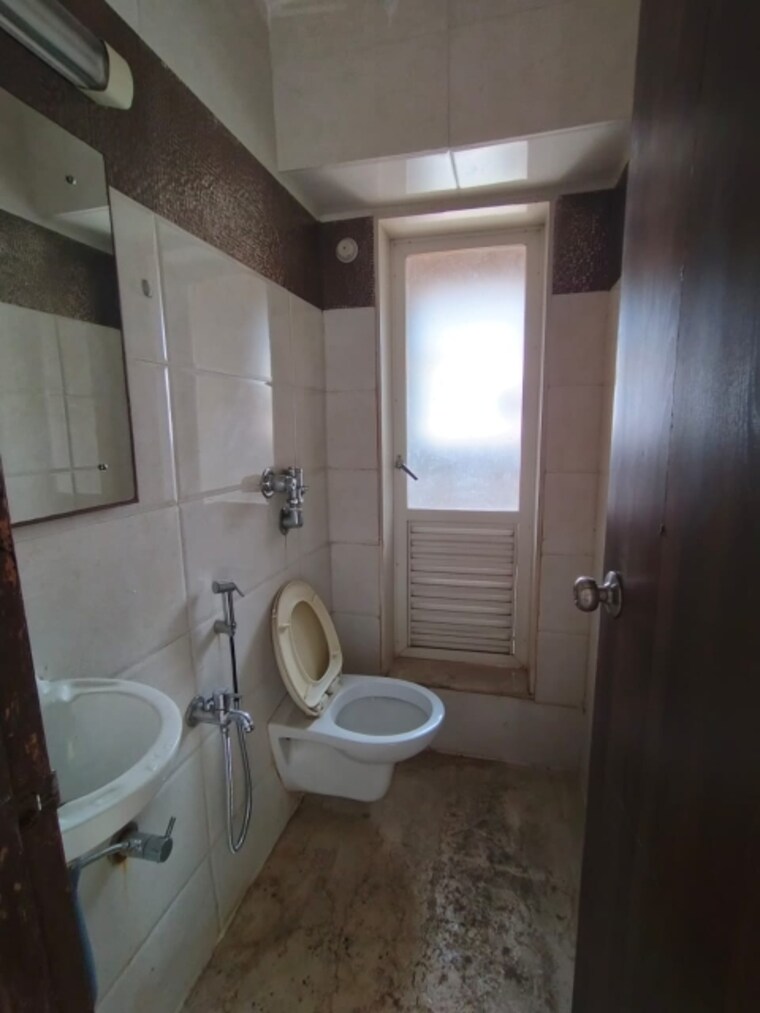 Bathroom, ap-panch-ritu 2 Bedroom 1050 Sq.Ft. Apartment In Powai Mumbai 9013289