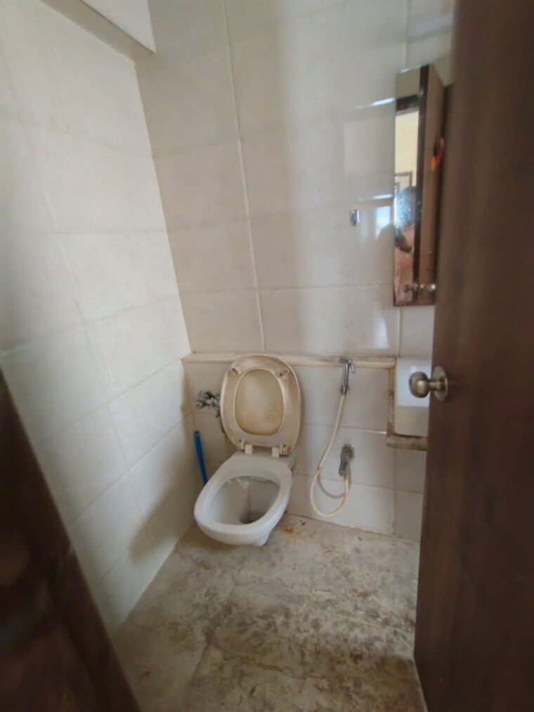 Bathroom, ap-panch-ritu 2 Bedroom 1050 Sq.Ft. Apartment In Powai Mumbai 9013289