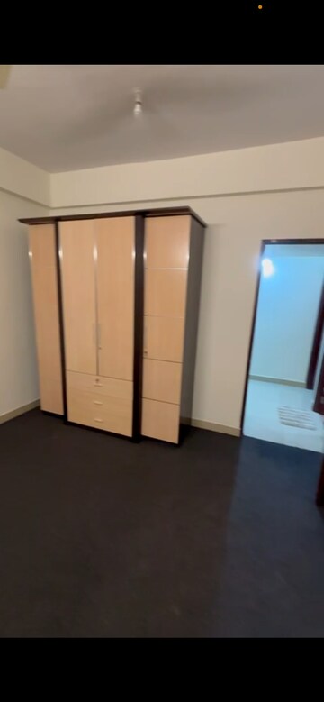 Room in 3 BHK Apartment at Godrej Woodsman Estate, Hebbal – for Rent