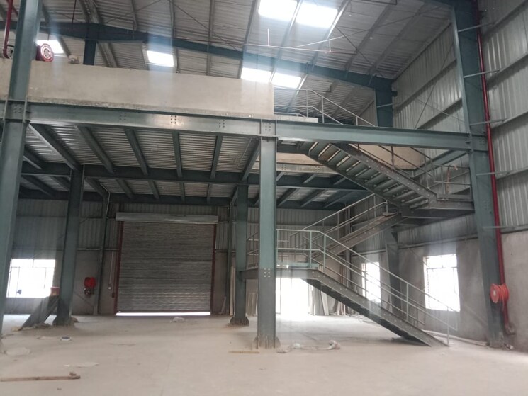  Parking, sector 83 Commercial Warehouse 16000 Sq.Ft. In Sector 83 Noida 9013270