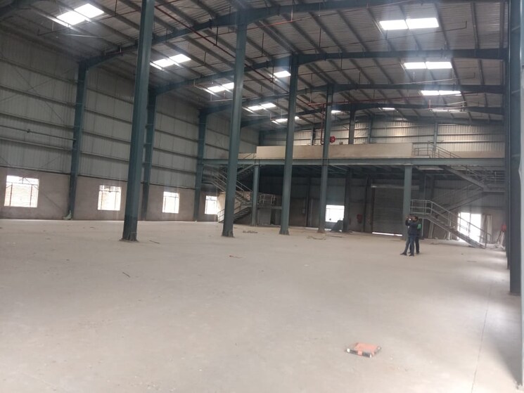  Parking, sector 83 Commercial Warehouse 16000 Sq.Ft. In Sector 83 Noida 9013270
