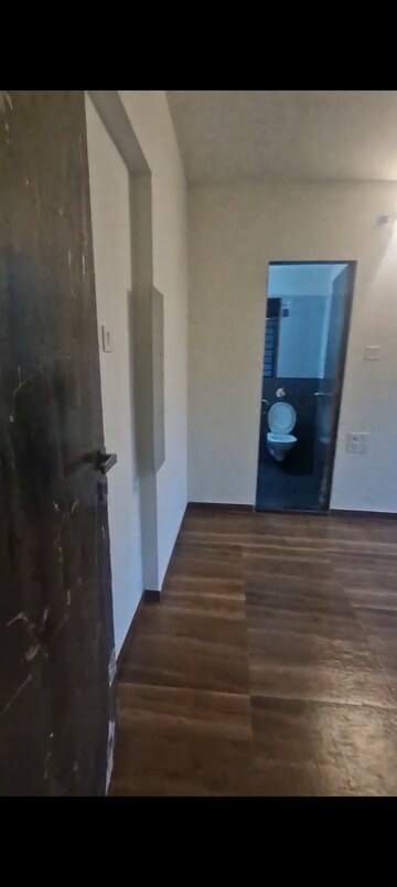Room in 1 BHK Apartment at Bindra Sateri Legacy, Andheri East – for Rent