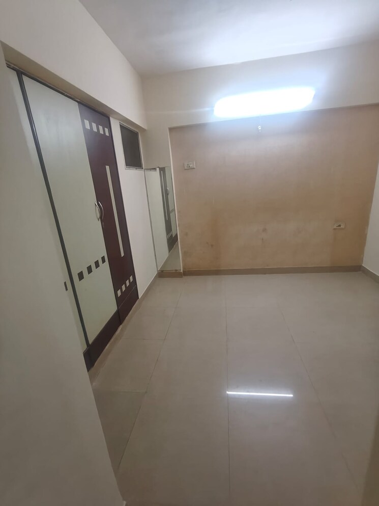 Room, evershine-oak 2 Bedroom 720 Sq.Ft. Apartment In Mira Road Thane 9013399