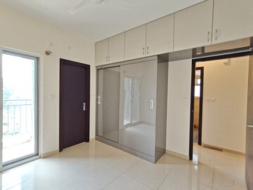 Room in 2 BHK Apartment at Bren Northern Lights, Jakkuru – for Rent
