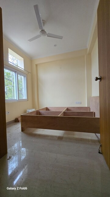 Bedroom in 2 BHK Builder Floor at Palm Residency Chhatarpur, Chattarpur – for Rent