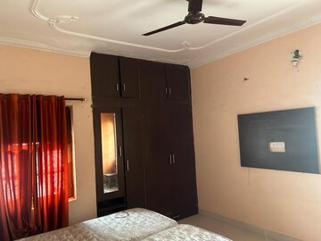 Bedroom in 3 BHK Villa at Nehru Enclave, Gomti Nagar – for Rent