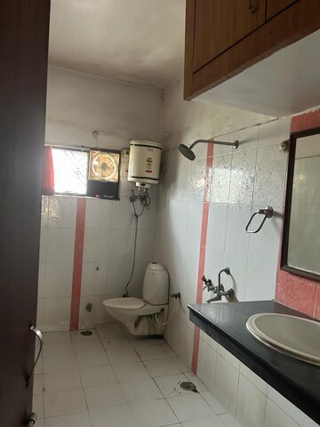 Bathroom in 3 BHK Villa at Nehru Enclave, Gomti Nagar – for Rent