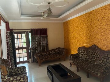 Living Room in 3 BHK Villa at Nehru Enclave, Gomti Nagar – for Rent