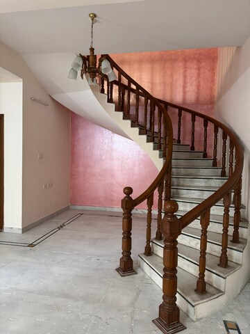 Room in 5 BHK Independent House at Hydershakote – for Rent
