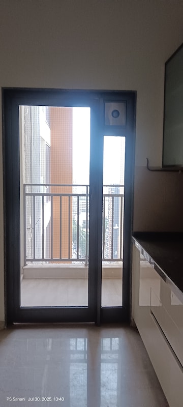 Room in 3 BHK Apartment at Piramal Mahalaxmi, Mahalaxmi – for Rent