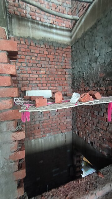 Bathroom in  Shop at Ratu – for Rent