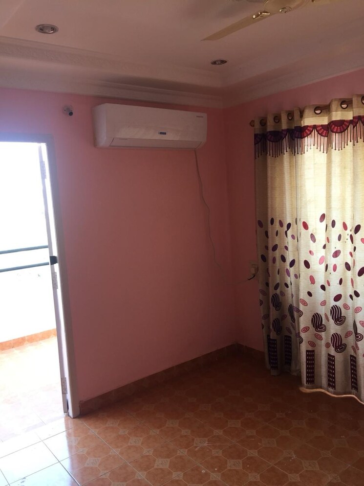 Room, kirlampudi layout 3 Bedroom 1425 Sq.Ft. Apartment In Kirlampudi Layout Vizag 9013410
