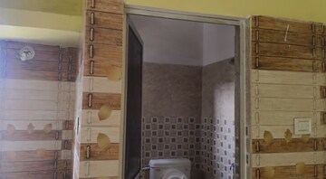 Bathroom in 2 BHK Independent House at Morabadi – for Rent
