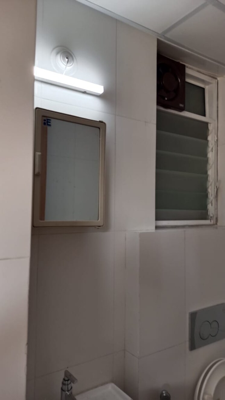 Room, shree-sankalp 2 Bedroom 550 Sq.Ft. Apartment In Ghodbunder Road Thane 9013482