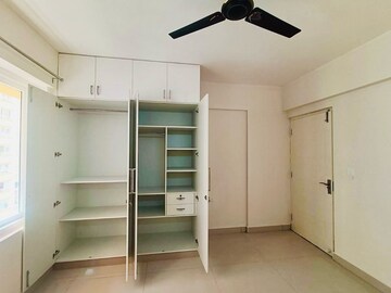 Bathroom in 2 BHK Apartment at Prestige Finsbury Park Regent, Bagaluru – for Rent