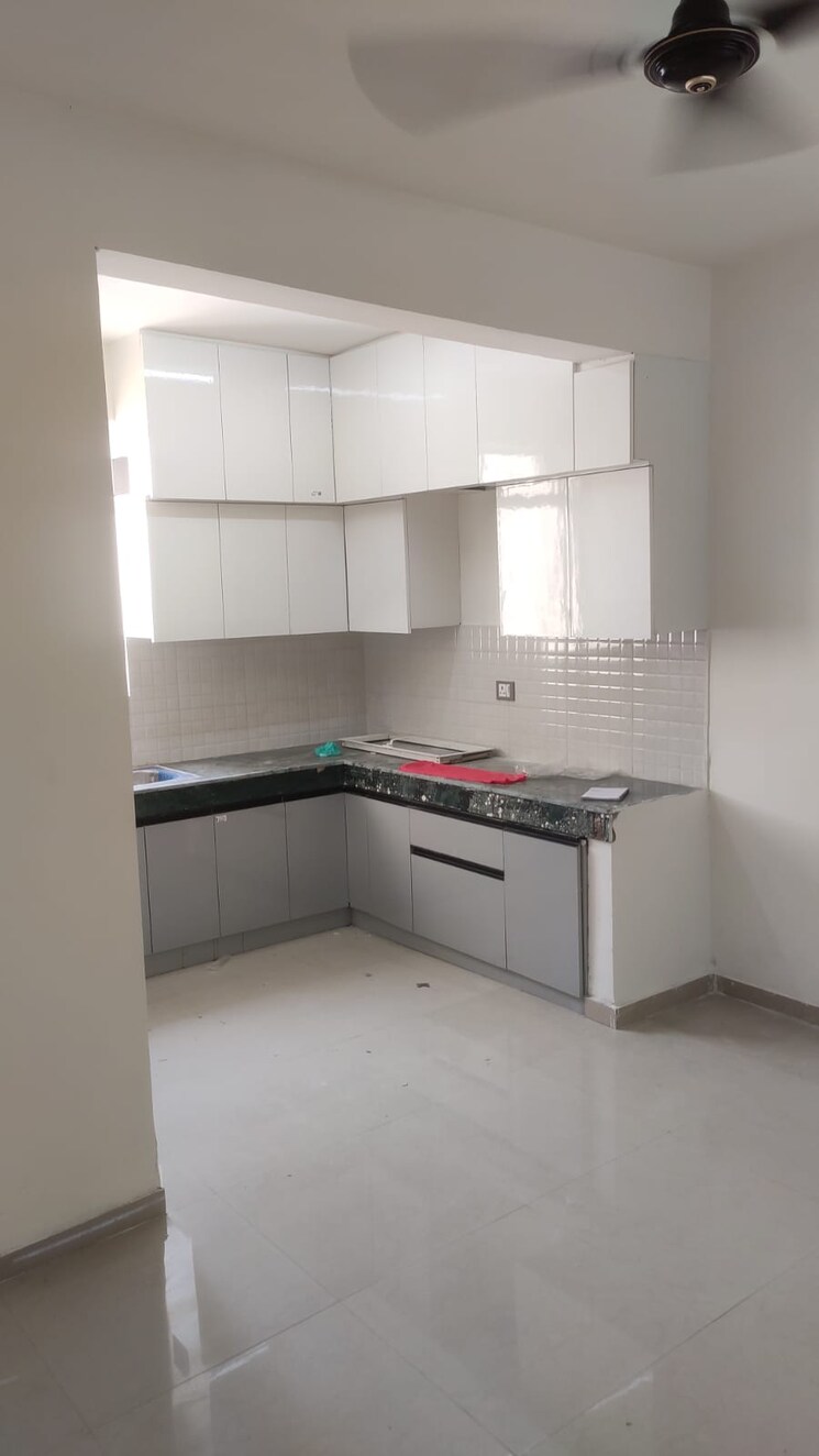 Kitchen, hero-homes-gurgaon 2 Bedroom 683 Sq.Ft. Apartment In Sector 104 Gurgaon 9013540