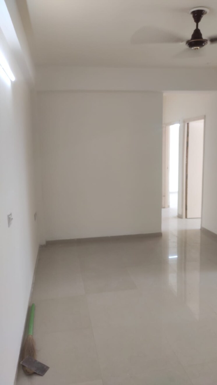 Room, hero-homes-gurgaon 2 Bedroom 683 Sq.Ft. Apartment In Sector 104 Gurgaon 9013540