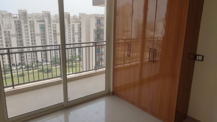 Room, hero-homes-gurgaon 2 Bedroom 683 Sq.Ft. Apartment In Sector 104 Gurgaon 9013540