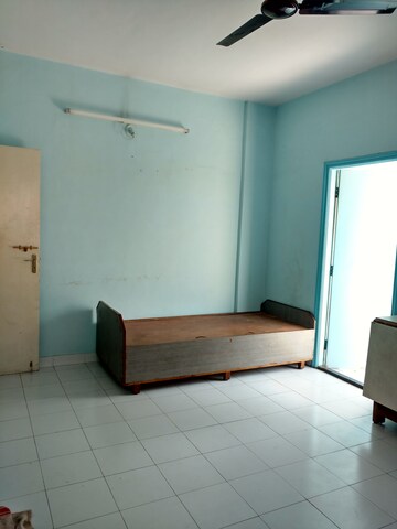 Master Bedroom in 2 BHK Apartment at Kumar Aangan, Yerawada – for Rent