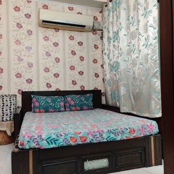 Bedroom in 2 BHK Apartment at Shipra Neo, Shipra Suncity – for Rent