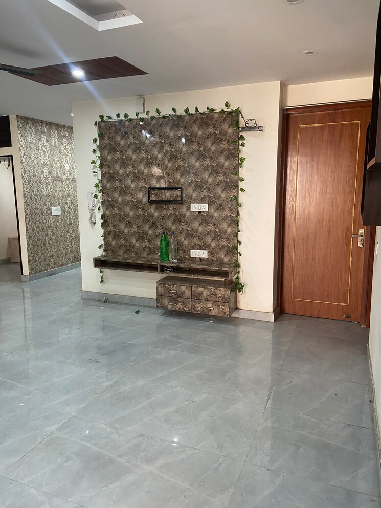 Room, chattarpur 3 Bedroom 2000 Sq.Ft. Builder Floor In Chattarpur Delhi 9013606
