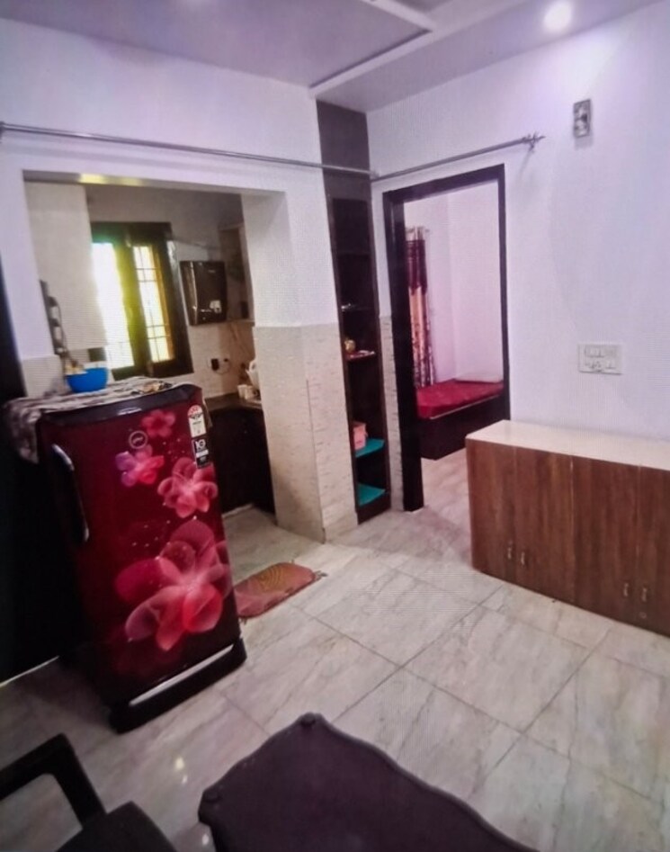 Room, shri-krishna-apartments-rohini 2 Bedroom 500 Sq.Ft. Apartment In Rohini Sector 16 Delhi 8930066