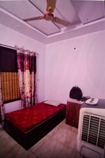 2 BHK Apartment For Rent in Shri Krishna Apartments Rohini, Rohini Sector 16