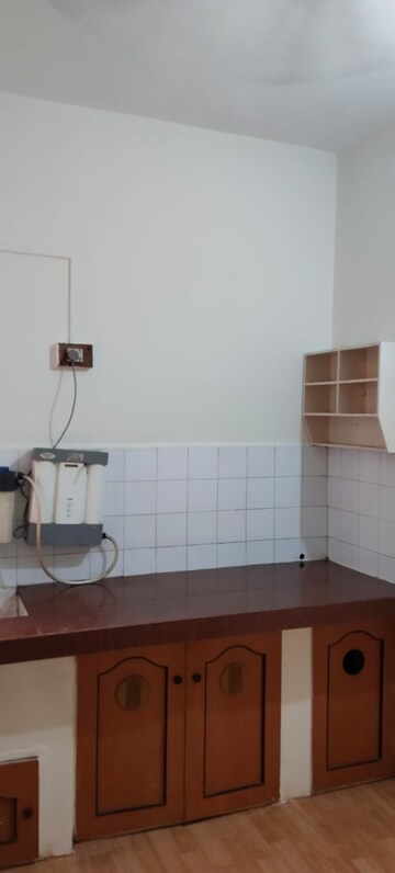 Master Bedroom in 1 BHK Apartment at Erandwane – for Rent