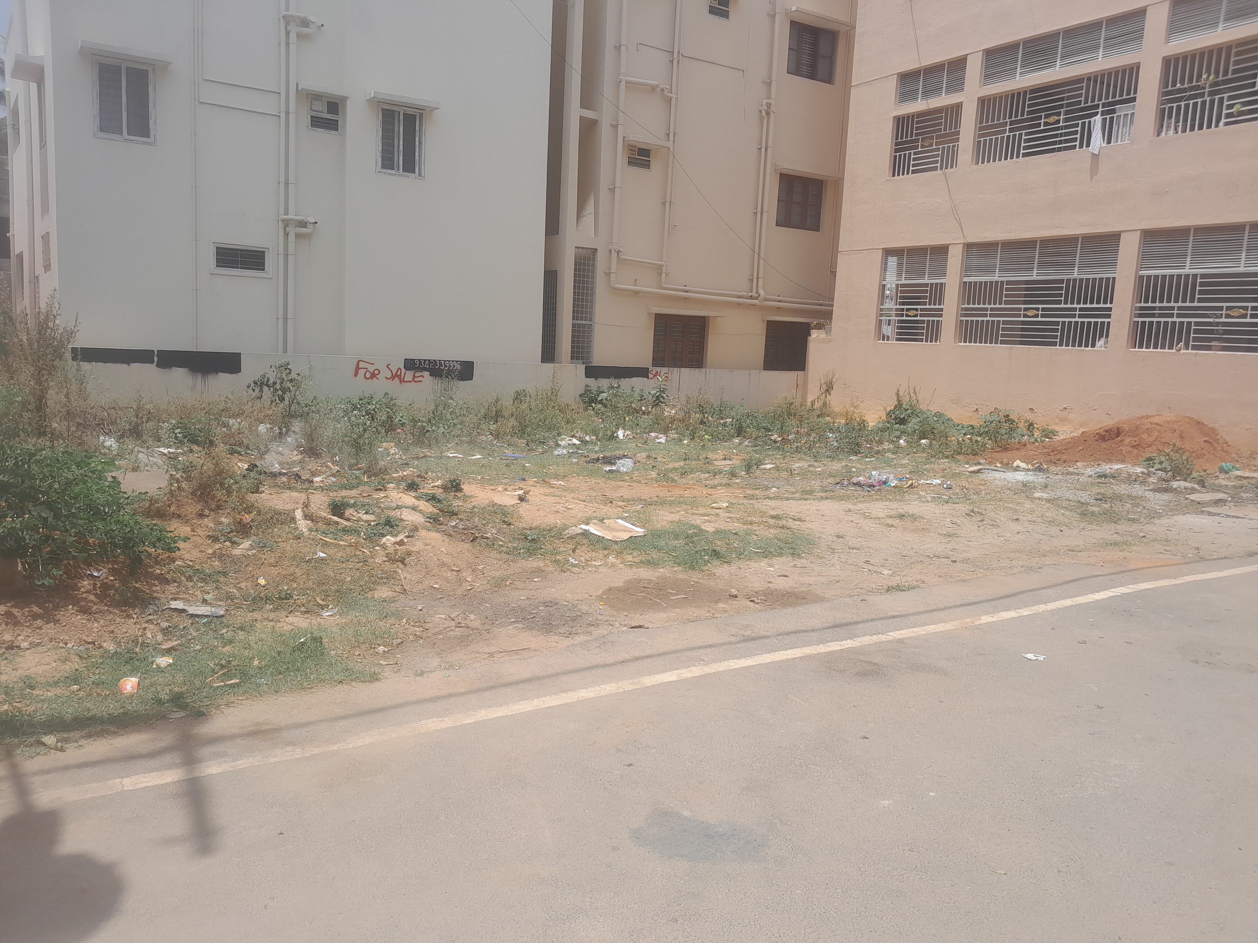 Plot For Sale in NRI Layout