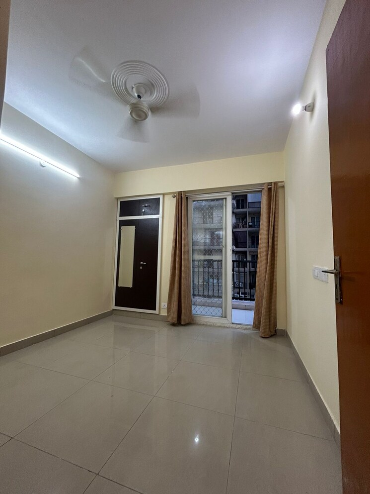 Room, habitech-greens 3 Bedroom 1525 Sq.Ft. Apartment In Tech Zone 4 Greater Noida Greater Noida 9013769