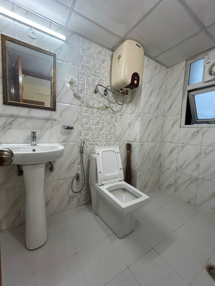 Bathroom, habitech-greens 3 Bedroom 1525 Sq.Ft. Apartment In Tech Zone 4 Greater Noida Greater Noida 9013769