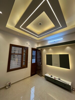 Room in 5 BHK Independent House at Gms Road – for Sale