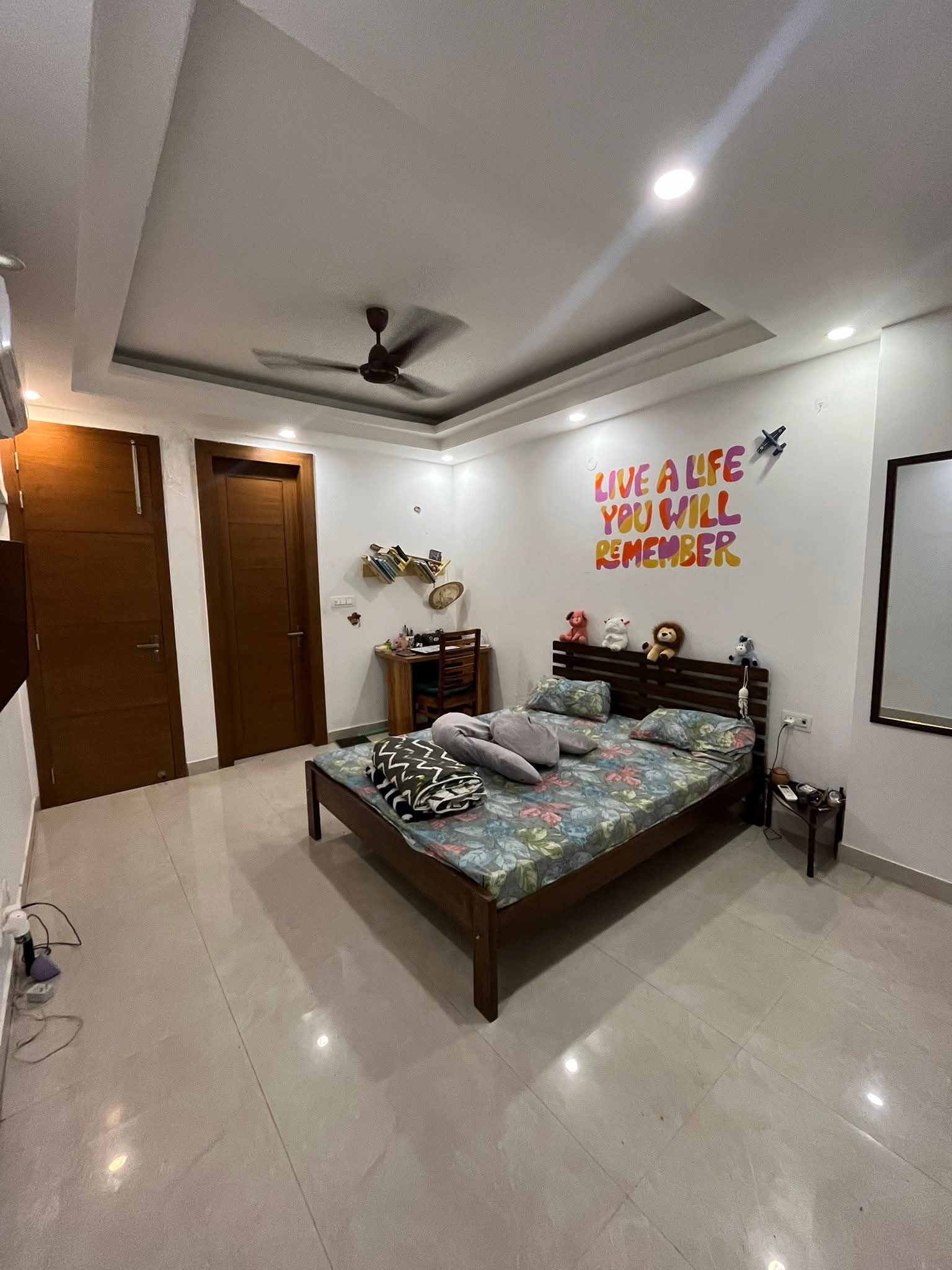 1 RkBuilder Floor For Rent in Saket