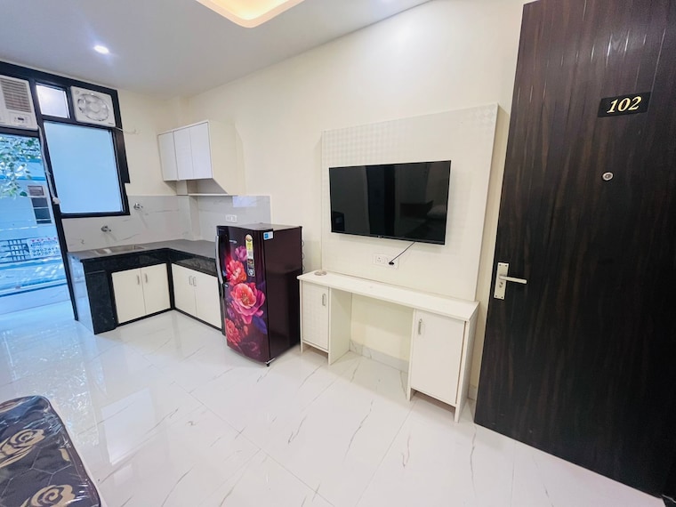 Kitchen, dlf-city-court 1 RK 450 Sq.Ft. Builder Floor In Sector 24 Gurgaon 9013795