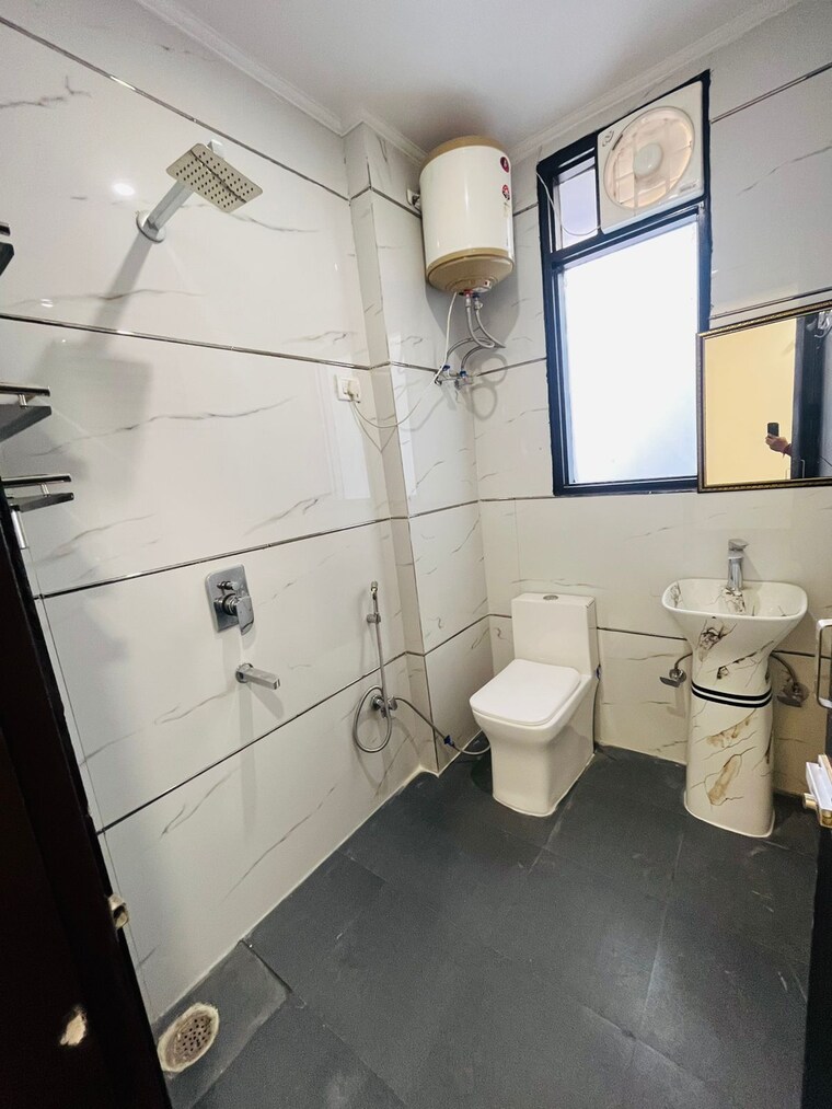 Team Area, dlf-city-court 1 Bedroom 450 Sq.Ft. Builder Floor In Sector 24 Gurgaon 9013820