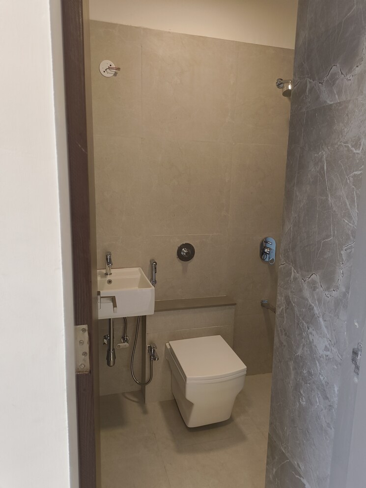 Bathroom, dotom-isle 1 Bedroom 398 Sq.Ft. Apartment In Malad West Mumbai 9013875