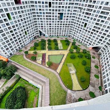 Master Plan in 3 BHK Apartment at Amanora Future Towers, Amanora Park Town – for Sale