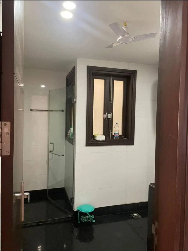 Bathroom, saket 1 RK 350 Sq.Ft. Builder Floor In Saket Delhi 9013883