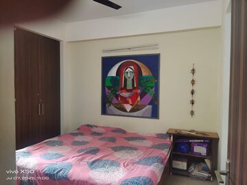 Bedroom in 2.5 BHK Apartment at Hawelia Valencia Homes, Sector 1 Greater Noida – for Rent