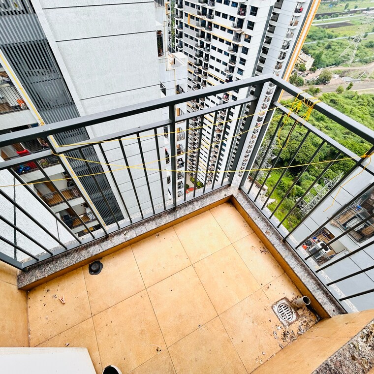 Balcony, amanora-gold-towers 2 Bedroom 750 Sq.Ft. Apartment In Amanora Park Town Pune 9013918