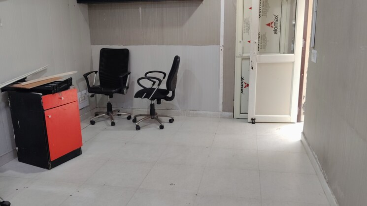 Team Area, sector 3 Commercial Warehouse 550 Sq.Yd. In Sector 3 Noida 9010197