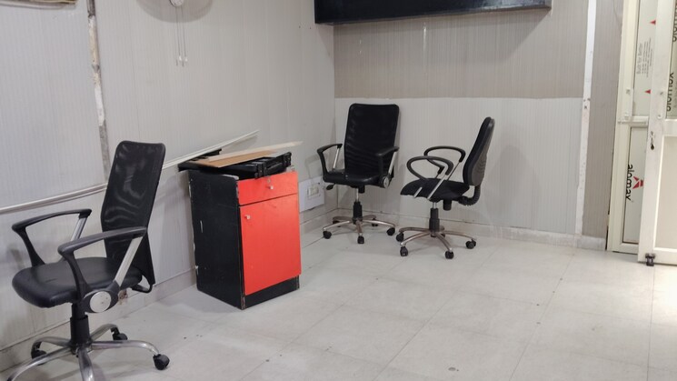 Team Area, sector 3 Commercial Warehouse 550 Sq.Yd. In Sector 3 Noida 9010197