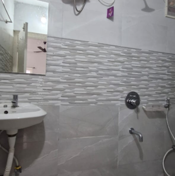 Bathroom in 3 BHK Builder Floor at Kondapur – for Rent